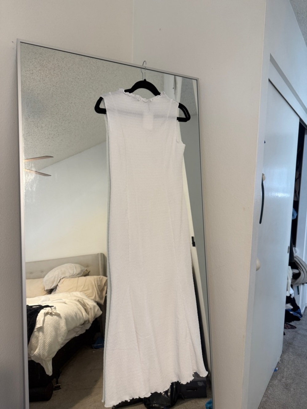 H&M White Sleeveless Maxi Dress with Subtle Texture